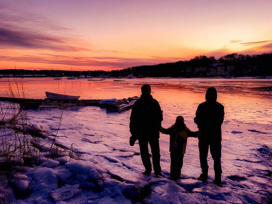 three person standing near boat, silhouette of person standing in front of body of water, HD wallpaper