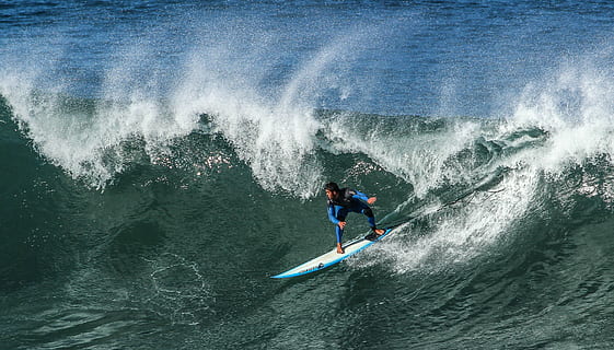 man doing surfing on ocean wave, beach, sea, waves, tablista HD wallpaper