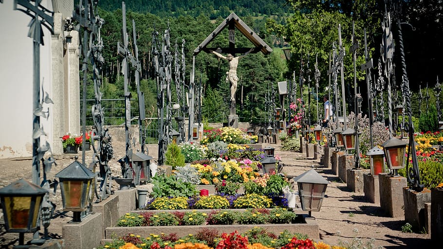 Crucifix, Cemetery, Graves, Aldino, resting place, crosses, HD wallpaper