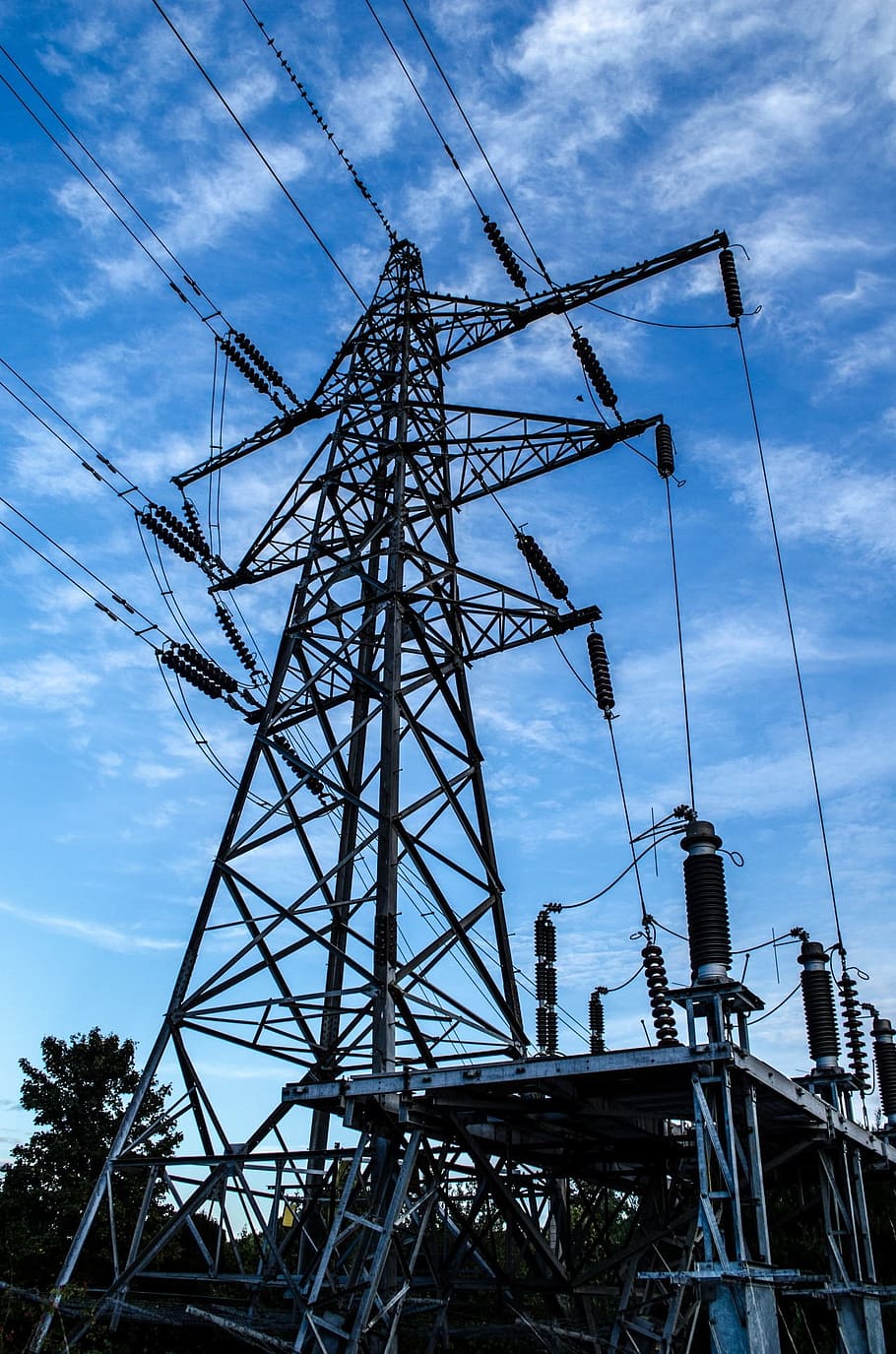 gray steel power lines under blue sky, alternative, architecture HD wallpaper