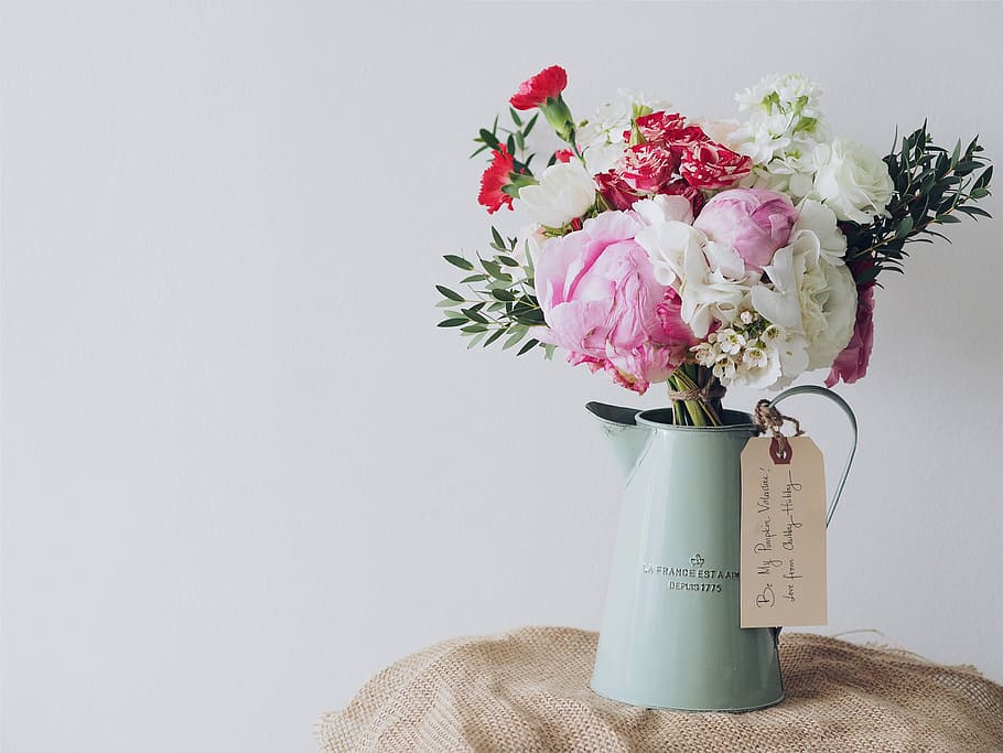 white and pink flowers lot, flora, bouquet, vase, decoration HD wallpaper