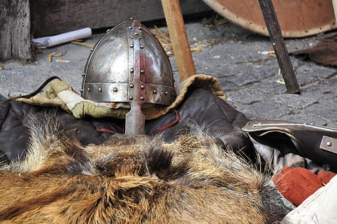 Knight, Armor, Helmet, Weapons, Sword, knight armor, medieval HD wallpaper