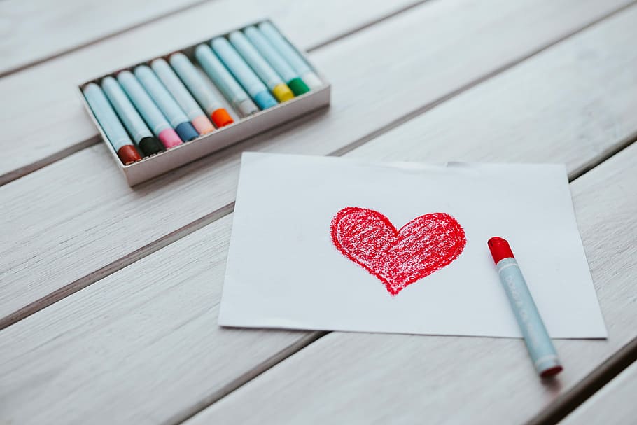 Little drawing of a heart, love, red, crayon, valentine, beloved, HD wallpaper