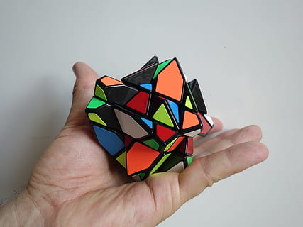 person holding trapeze Rubik's cube, Magic Cube, Mess, Hand HD wallpaper