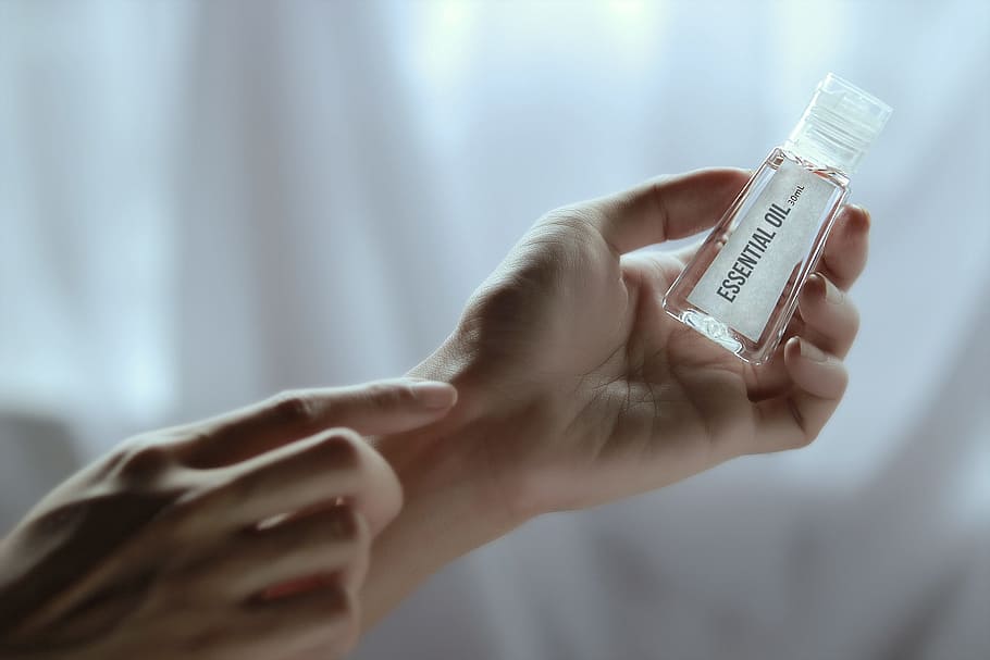 man, person, hands, people, aromatherapy, beauty, blur, bottle HD wallpaper