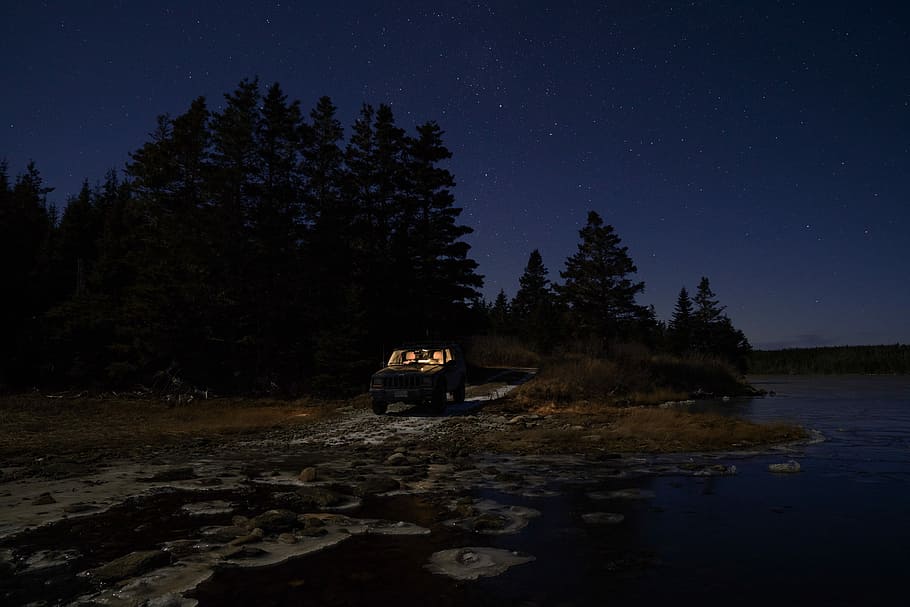 black vehicle parks beside body of water, untitled, landscape HD wallpaper