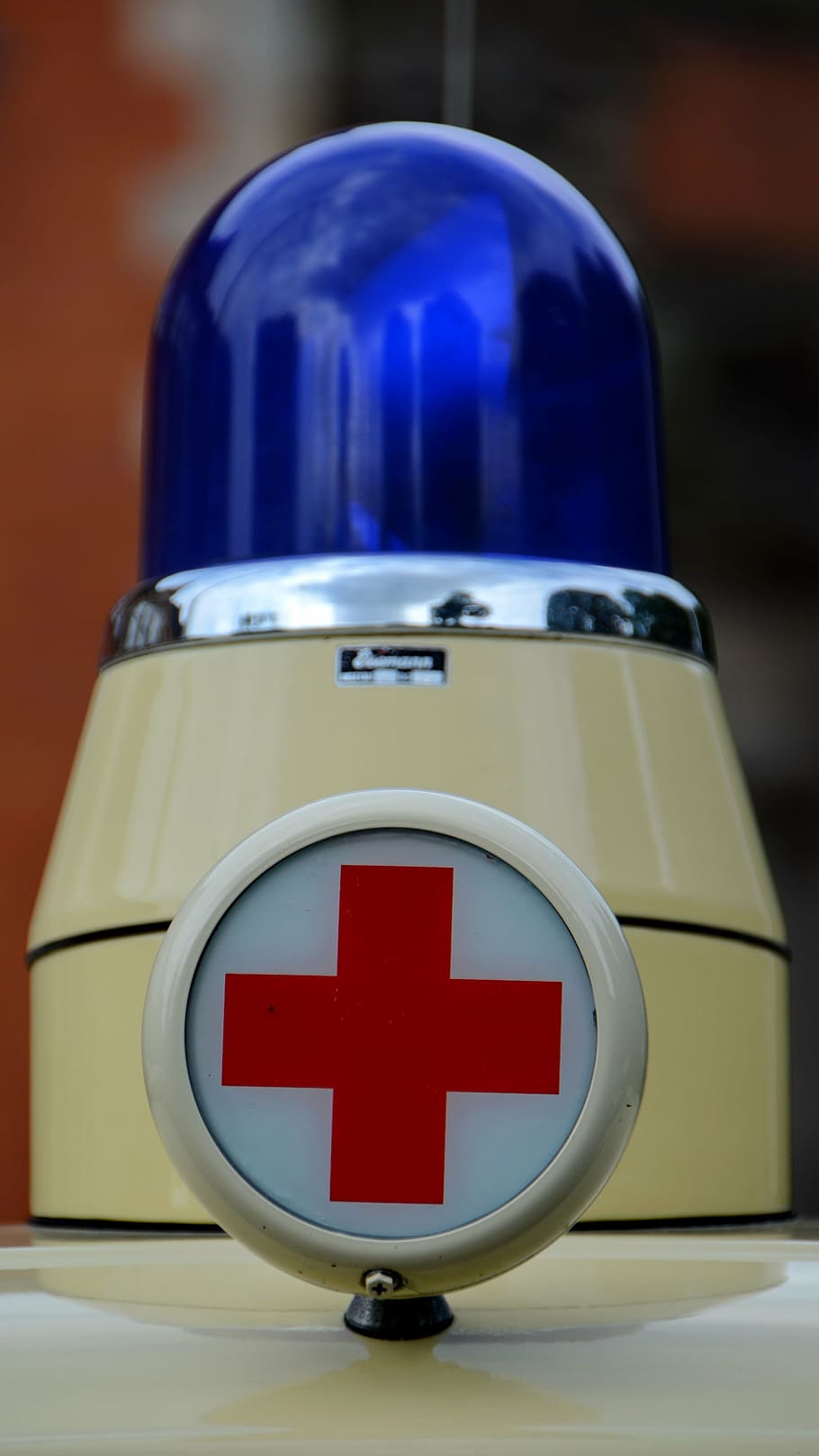 blue light, old, german red cross, drc, oldtimer, antique, retro HD wallpaper