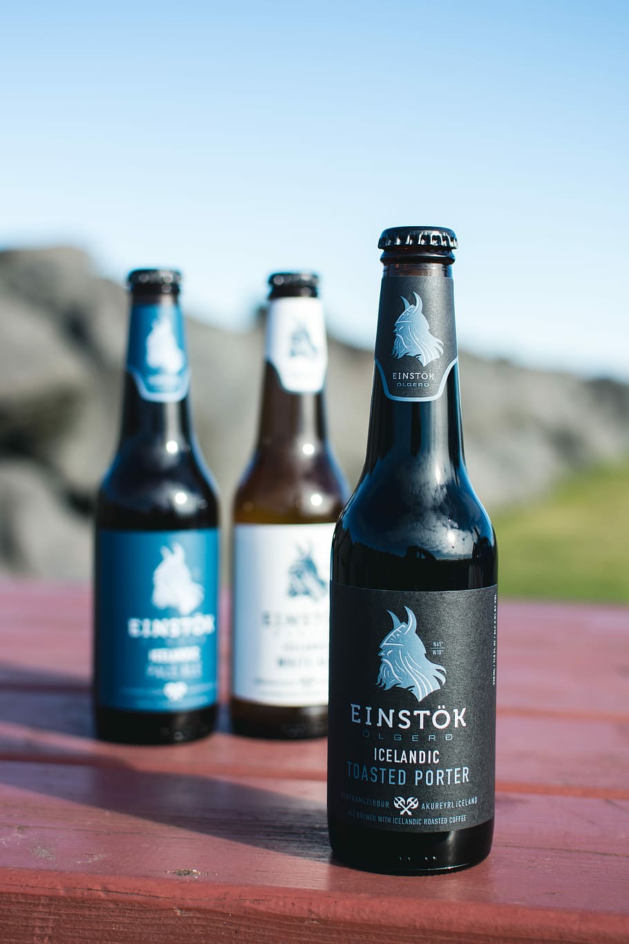Icelandic crafted bottled beers, drink, outside, alcohol, beer - Alcohol, HD wallpaper
