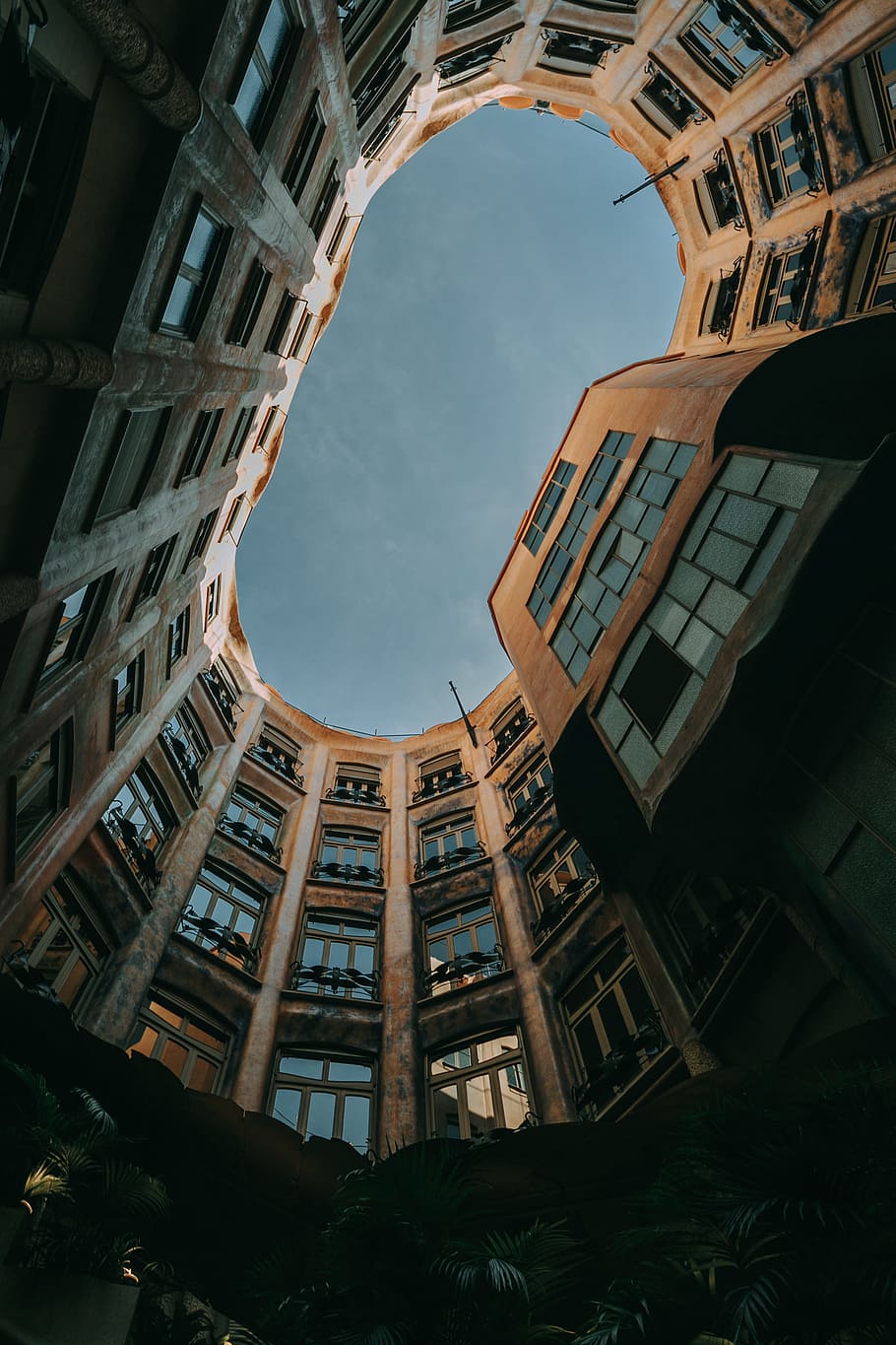 Low-angle Photography of Brown Concrete Building, architecture HD wallpaper