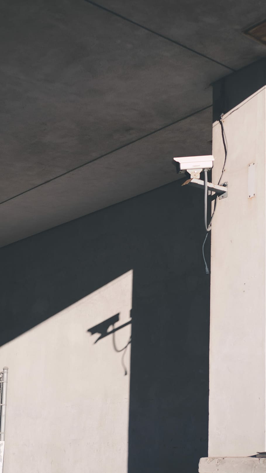 City Shadows, security camera on wall, building, architecture HD wallpaper