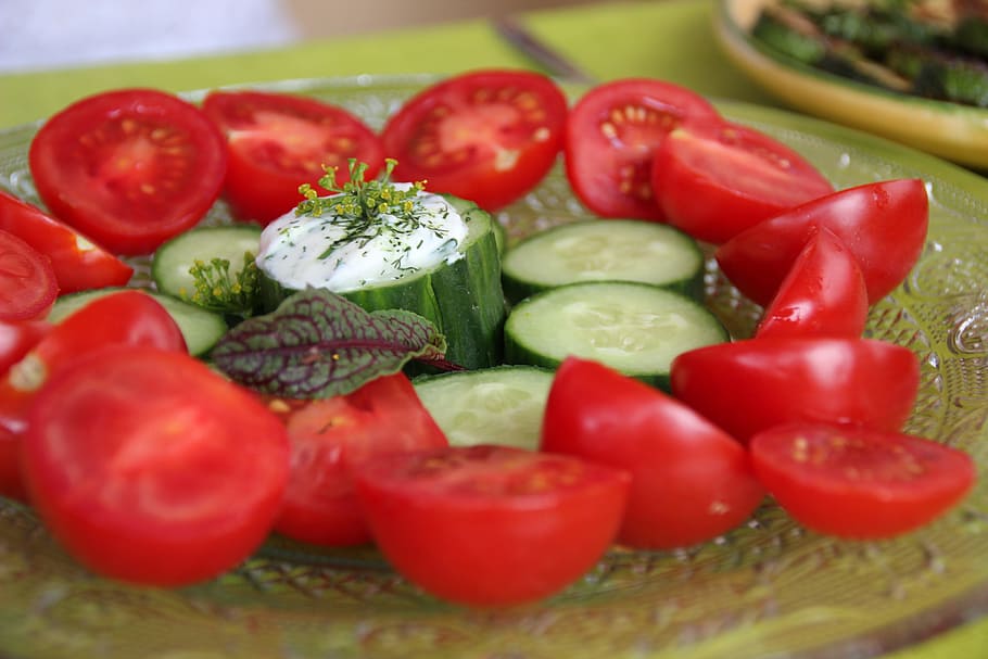 Starter, Tomatoes, Cucumbers, Antipasti, herbs, edible flowers HD wallpaper