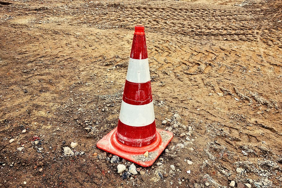 traffic cones, pylons, witches' hats, road cones, highway cones, HD wallpaper