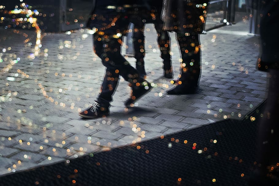 person walking on road, pavement, lights, reflection, bokeh HD wallpaper