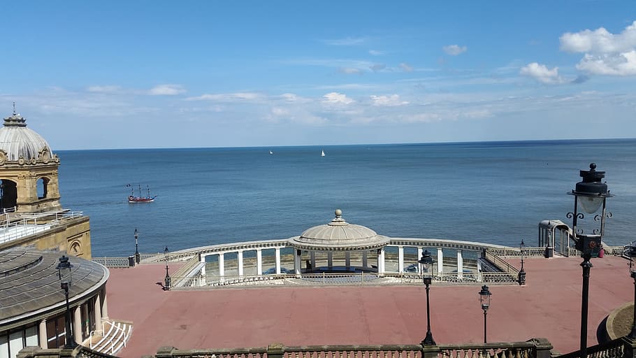 spa, scarborough, england, sea, old ship, blue sky, seaside, HD wallpaper