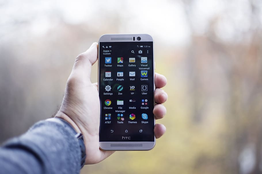 hand, smartphone, mobile phone, holding, electronics, HTC, screen HD wallpaper