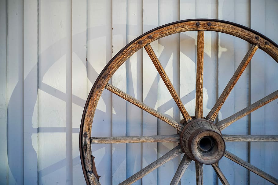Jackson Town, Wagon Wheel, light and shadow, no people, spoke HD wallpaper