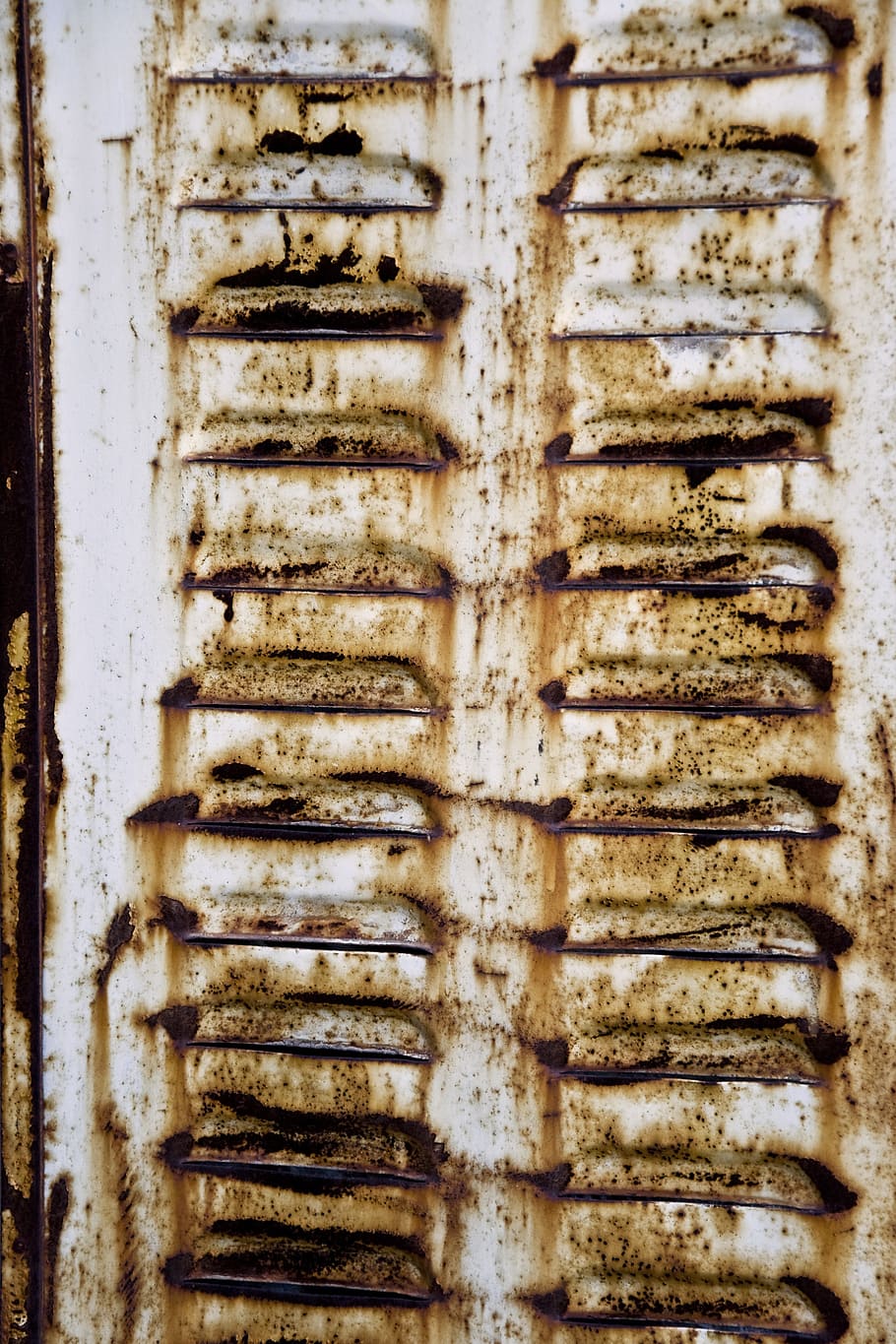 windows, shutters, outside, old, rusty, metal, no people, weathered HD wallpaper