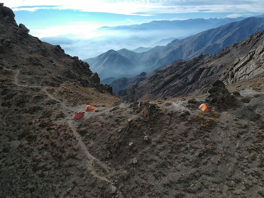 orange tent on top of mountain, bird's-eye view of camping tent on mountain HD wallpaper