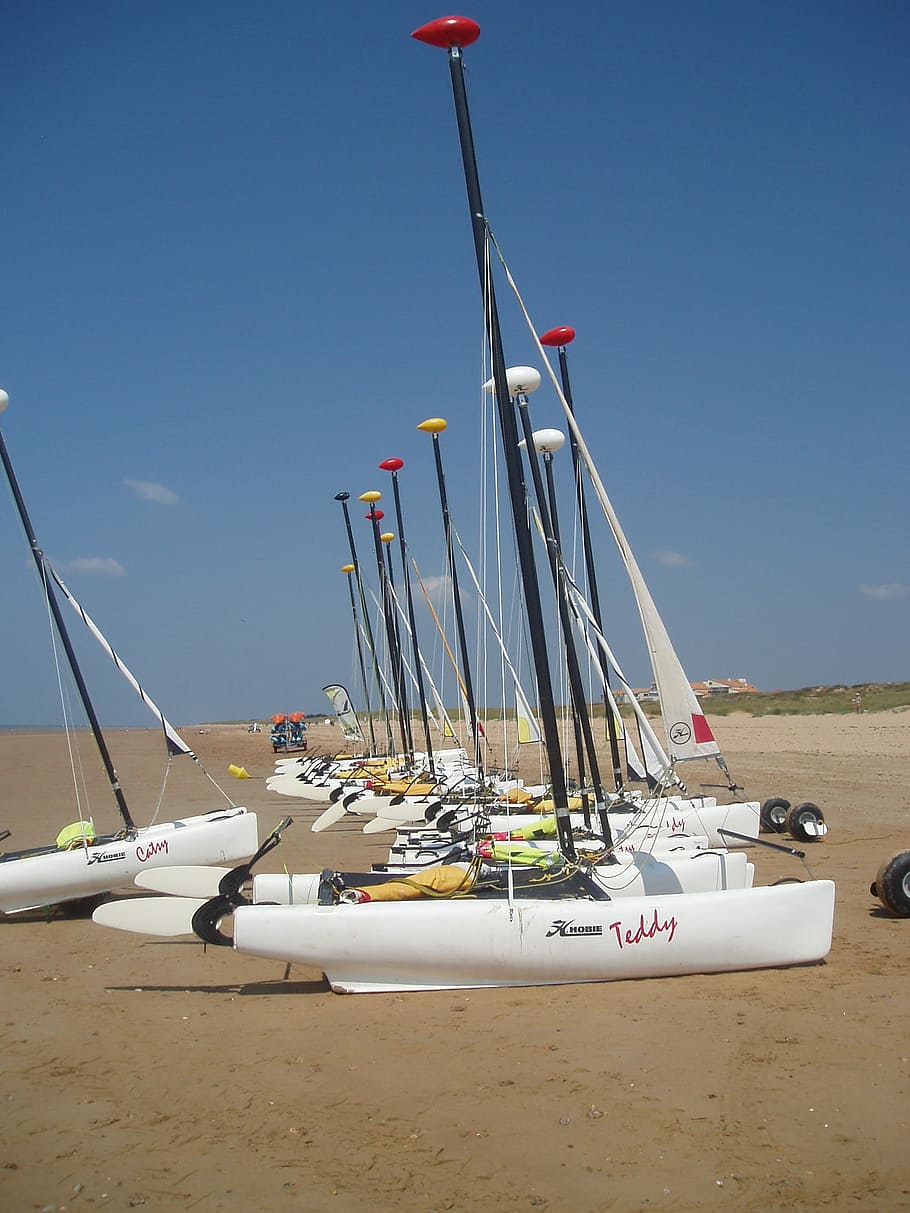 Yachts, Boats, Beached, Sun, Blue Sky, summer, nautical vessel HD wallpaper