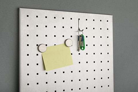 postit, sticky note, yellow, key, reminder, memory, time, message HD wallpaper