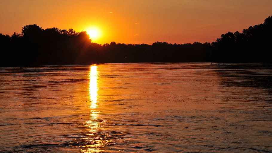 river, sunset, mood, romantic, nightfall, nature, water, sky HD wallpaper