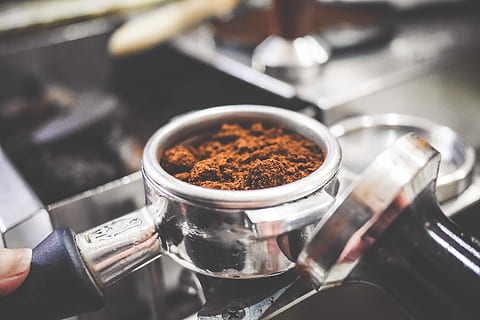 Freshly Ground Coffee from Coffee Grinder #2, bar, cafe, coffee beans HD wallpaper