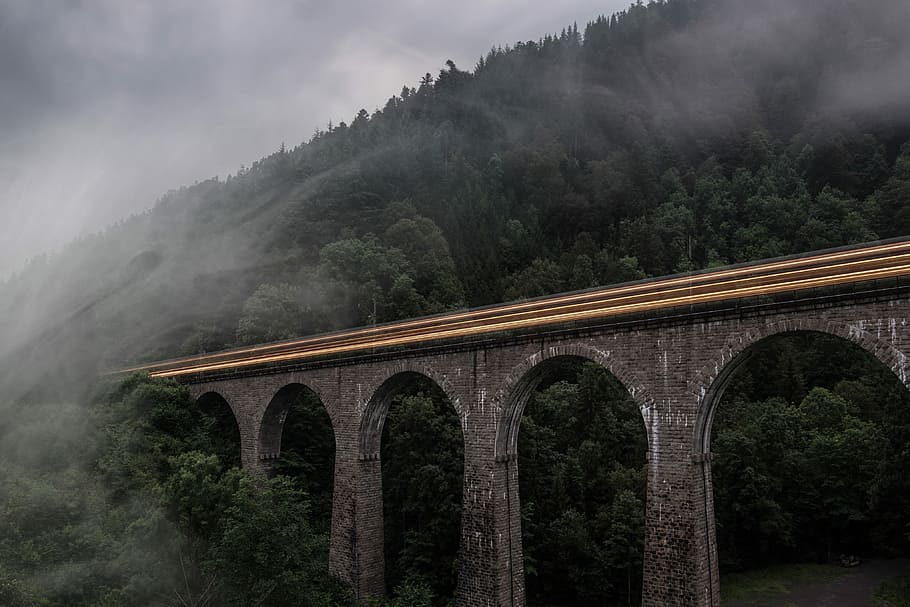 gray concrete bridge during daytime, gray concrete bridge near mountain during daytime HD wallpaper