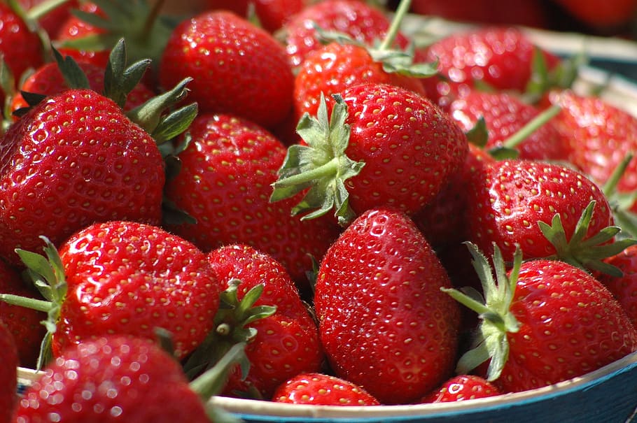 basket, strawberries, red, healthy eating, fruit, strawberry HD wallpaper