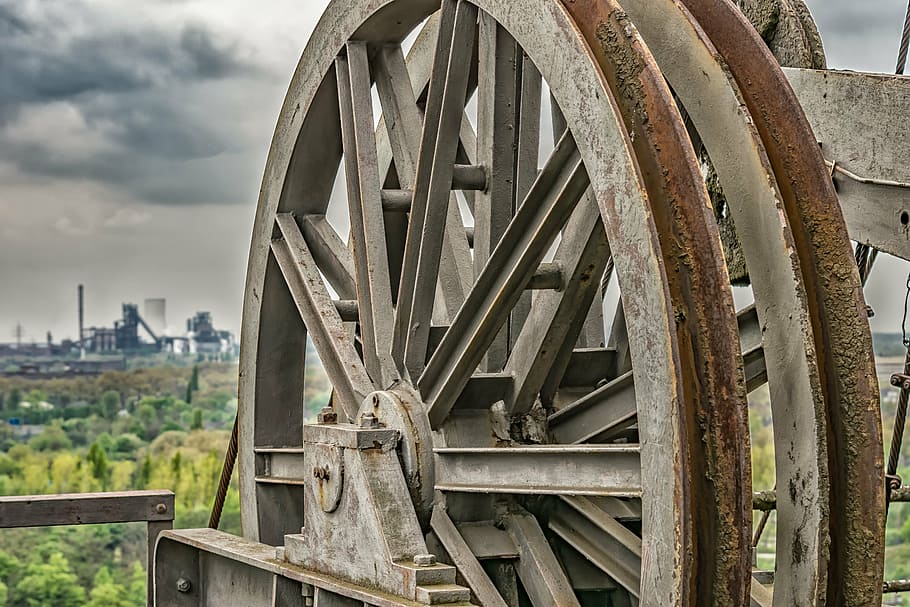 abandoned, architecture, dark clouds, dirty, equipment, industrial HD wallpaper