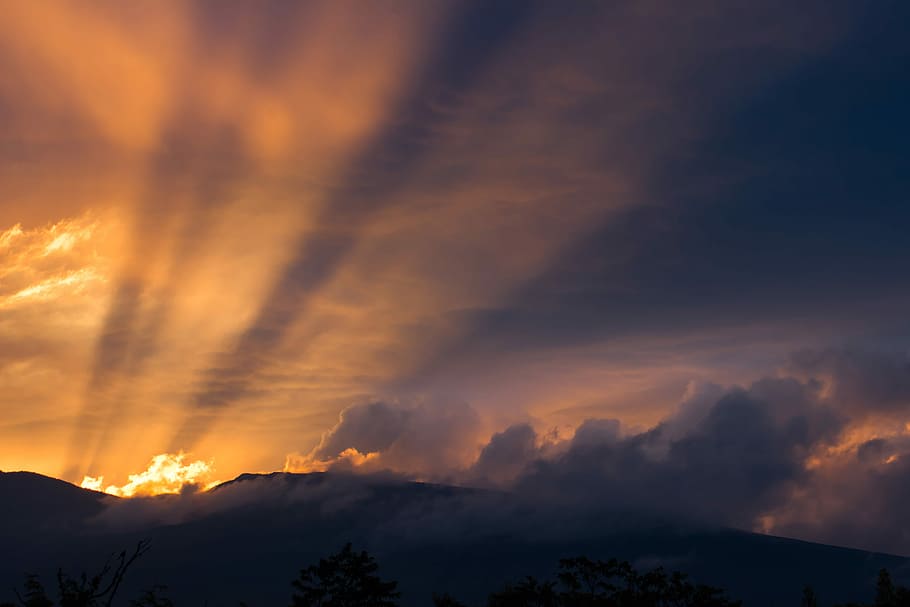 view of golden hour, sky, sunset, sun rays, cloud, night, cloud - sky HD wallpaper