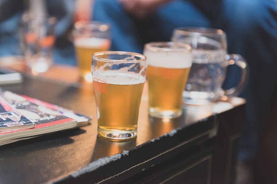 two glasses with beer placed on table, alcohol, drinks, pints HD wallpaper