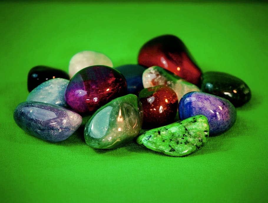 assorted color stones with green background, gemstones, semi precious, HD wallpaper