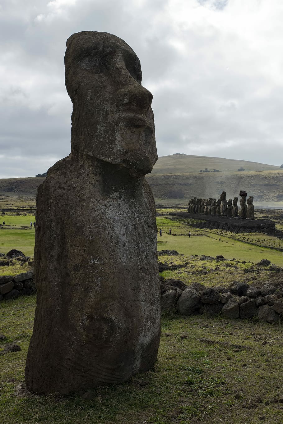 15 Heads and One More, Easter Island statue, monument, stone, HD wallpaper