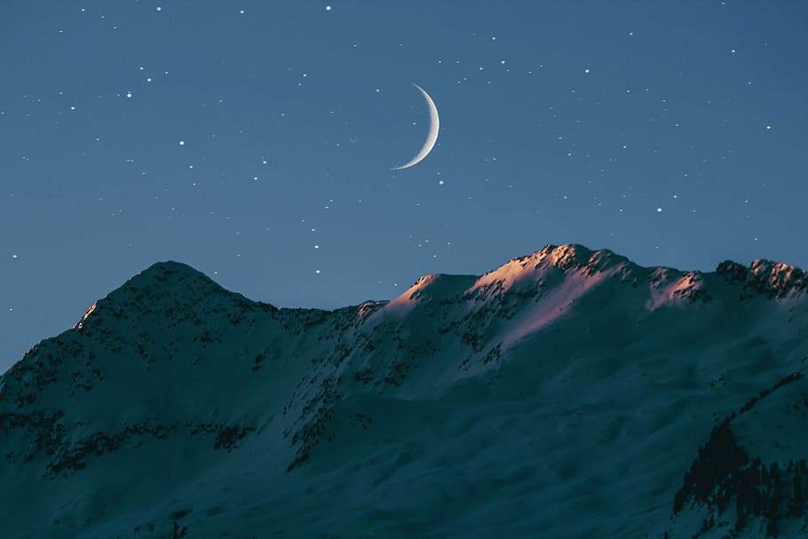 crescent moon above mountain, landscape photography of snow covered mountain HD wallpaper