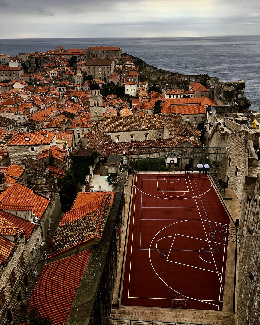 aerial photography of basketball court near town, aerial photo of basketball court HD wallpaper