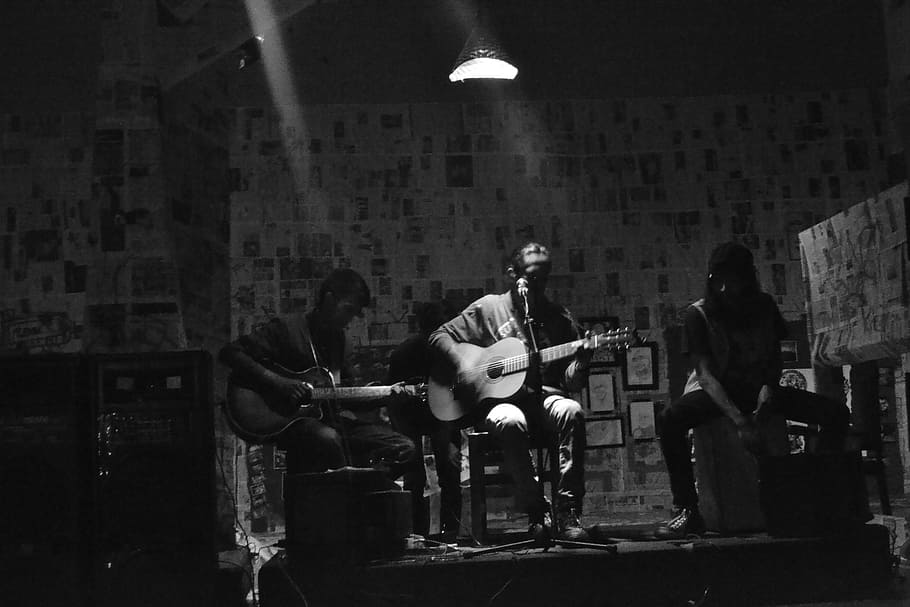 guitar, dark, iain, real people, men, sitting, casual clothing HD wallpaper