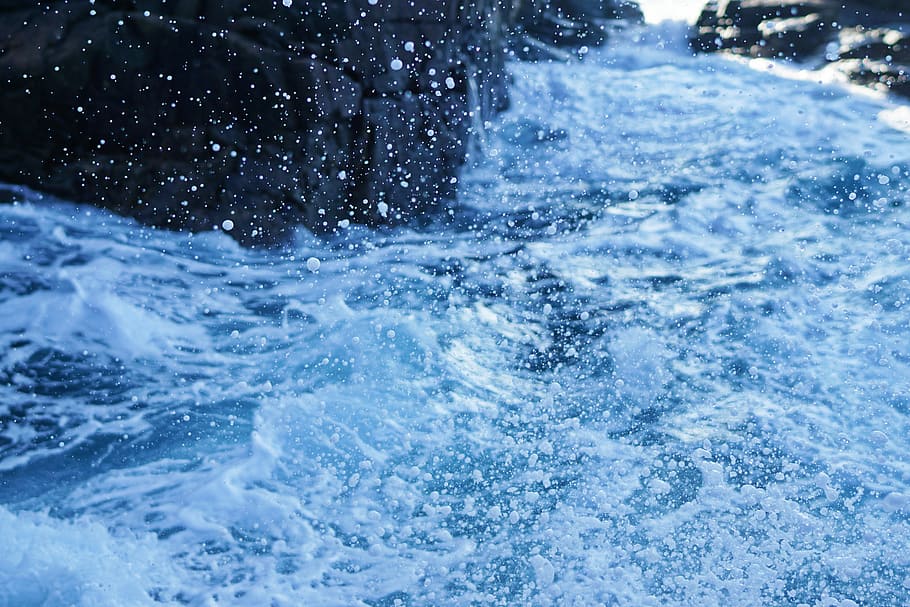water waves, body of water beside rock formation, splash, bubble HD wallpaper