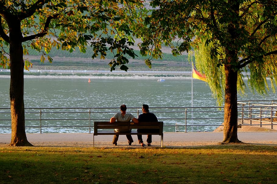 two people sitting on brown bench, men, together, togetherness HD wallpaper