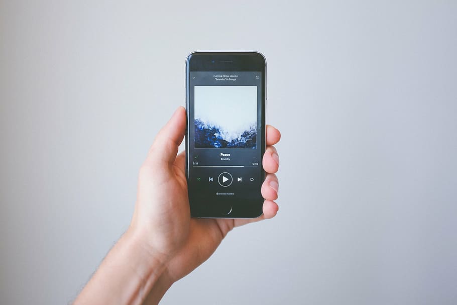 person holding space gray iPhone 6, mobile, electronic, gadget HD wallpaper