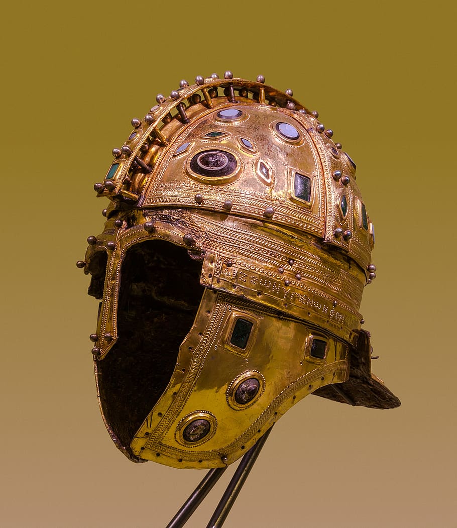 selective focus photography of warrior helmet, soldier, roman, HD wallpaper