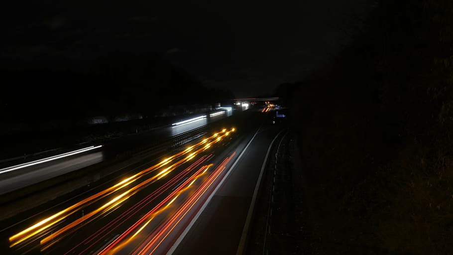 highway, night, light, long exposure, traffic, spotlight, tracer, HD wallpaper