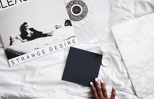 person holding black paper, bed, white, flat, lay, art, flat lay HD wallpaper