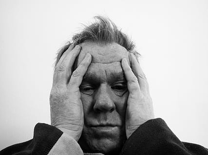 man slap his hand on face, Despair, Burnout, traugikeit, oppression HD wallpaper