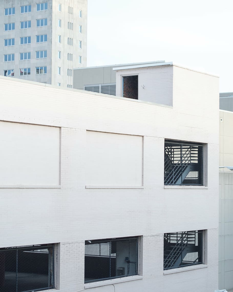 white concrete building, architecture, infrastructure, establishment HD wallpaper
