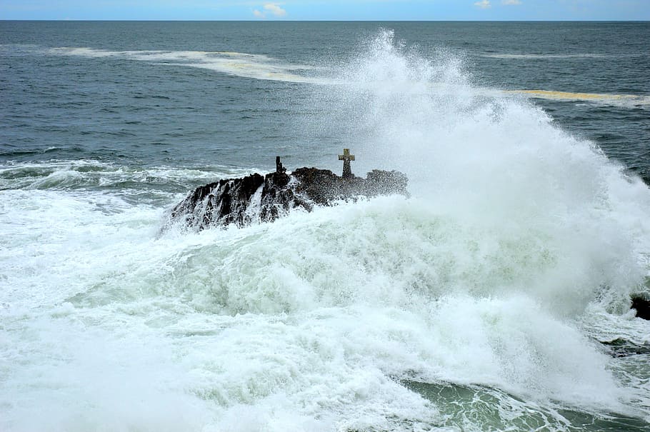 Wave, Scum, Atlantic, Rock, Tide, sea, motion, power in nature HD wallpaper