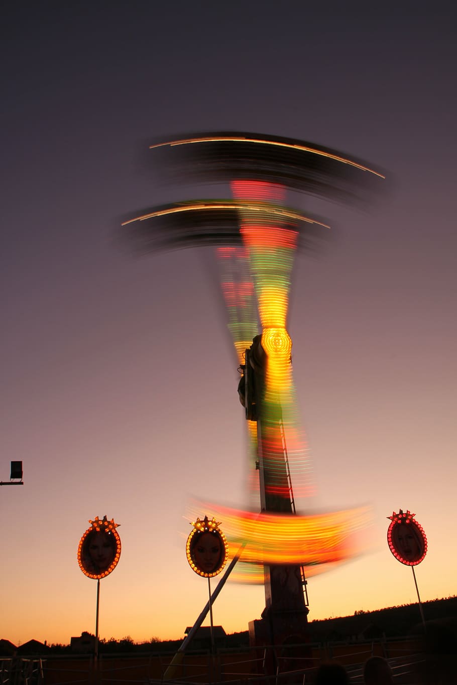 amusement, carousel, fun, lights, night, park, ride, skyflyer HD wallpaper
