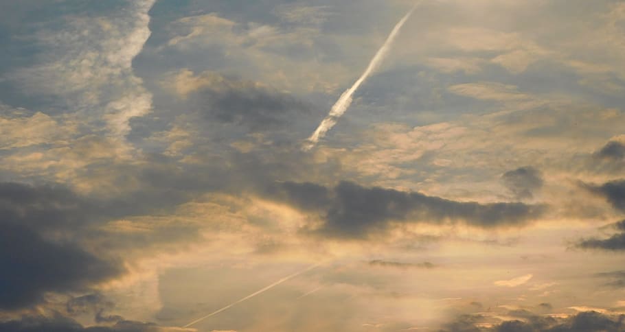 Contrail, Clouds, Romantic, sky, atmospheric, gloomy, beauty in nature HD wallpaper