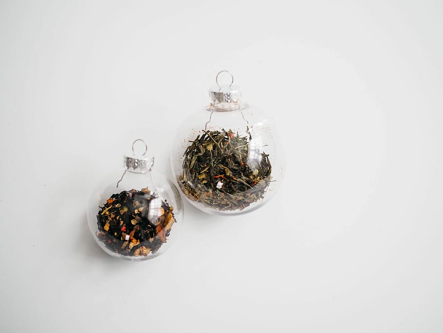 two clear glass baubles, two clear glass jar hanging decors, buable HD wallpaper