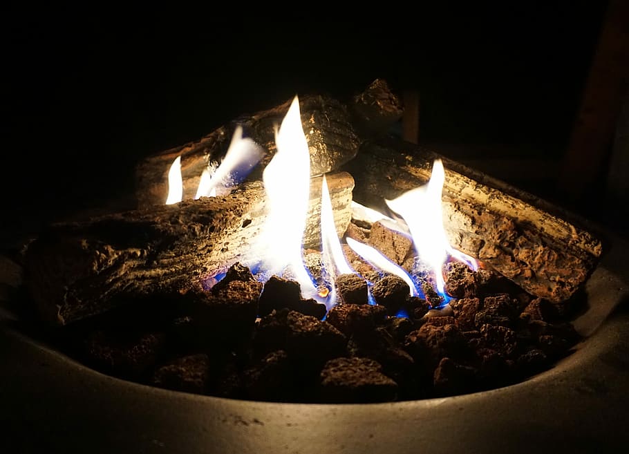 Fire, Gas, Flame, Evening, Dark, Darkness, gas flame, mood HD wallpaper