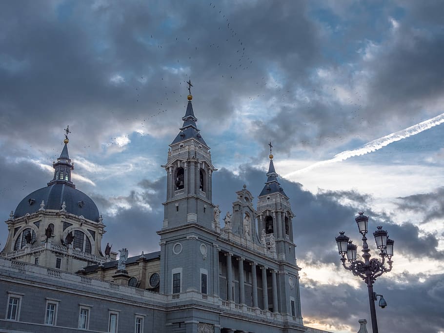 Cathedral, Birds, Sunset, Clouds, sky, christ, happy, city HD wallpaper